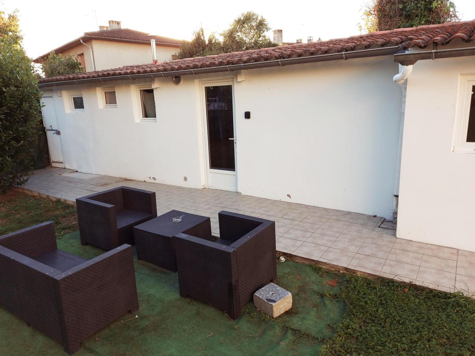 Studio Au Calme Wifi 600M Centre Ville Parking Gratuit Devant Castres  Bagian luar foto
